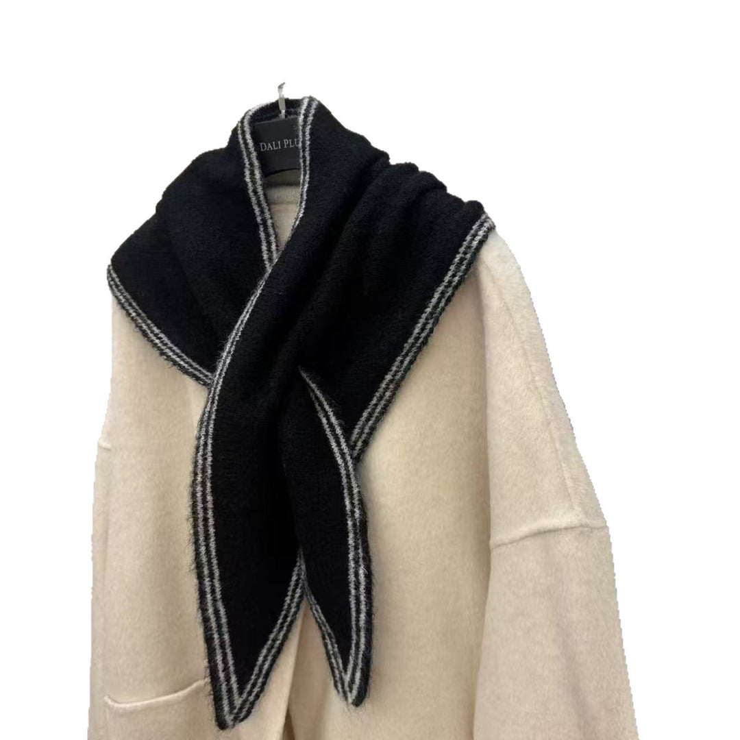 Cozy Knit Shawl Scarf Bowlift