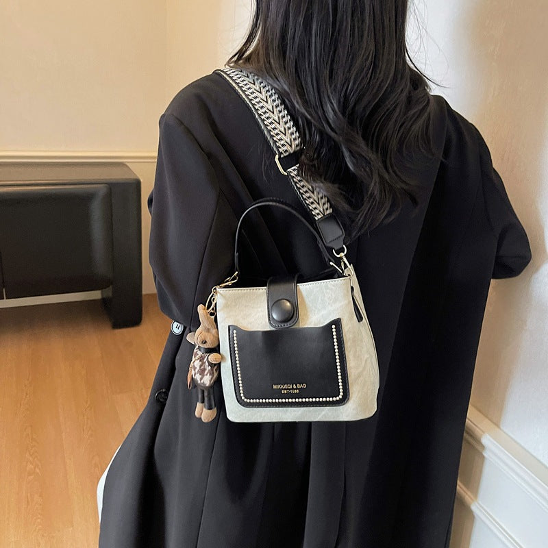 Chic Structured Mini Bucket Bag Bowlift