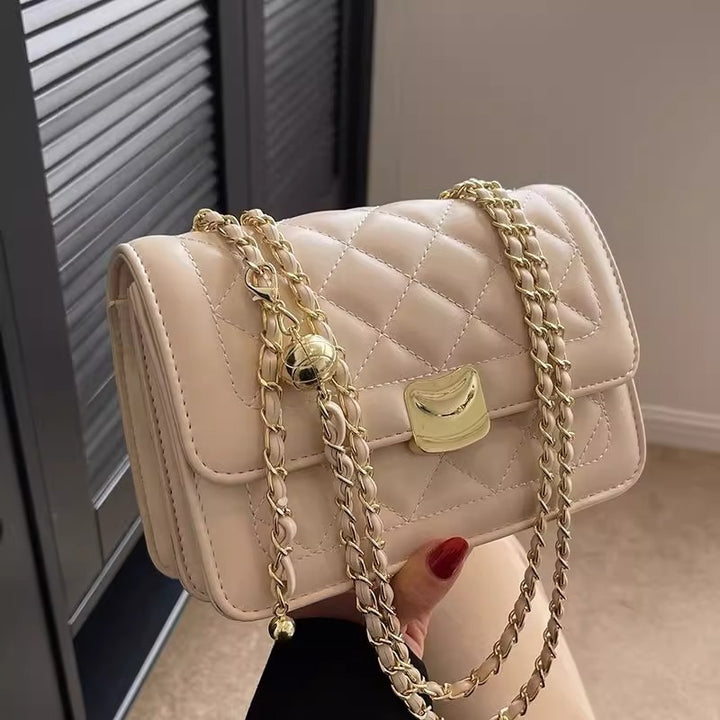 Quilted Chain-Detail Crossbody Handbag Bowlift