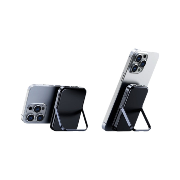Portable Qi Powerbank with Digital Display Bowlift