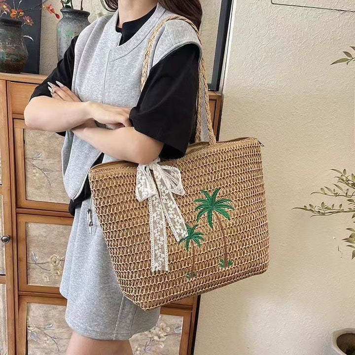 Summer basket bag with palm pattern Bowlift