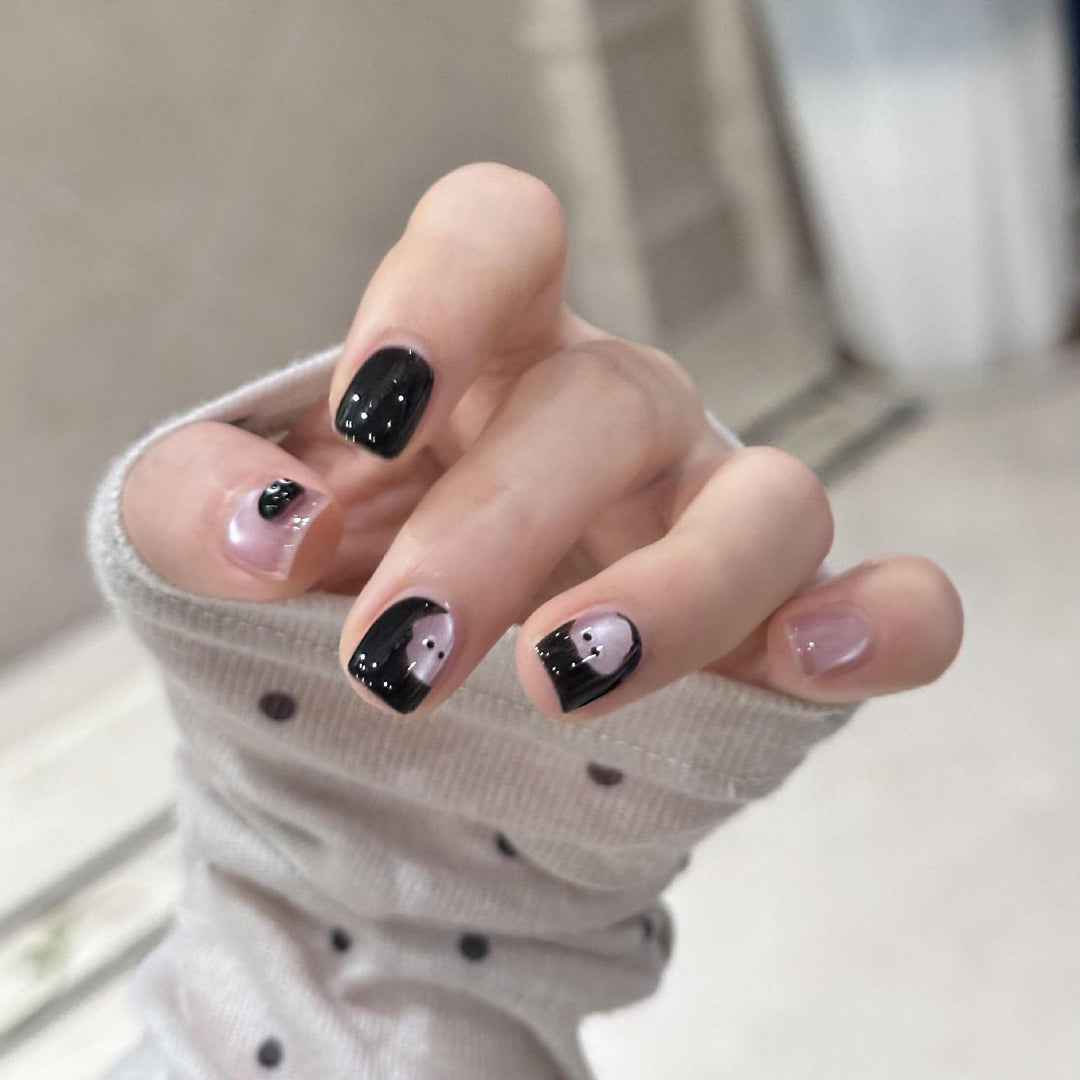 Artificial nails with modern geometric designs Bowlift