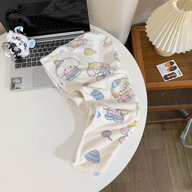 Cuddly blanket with playful animal motif Bowlift