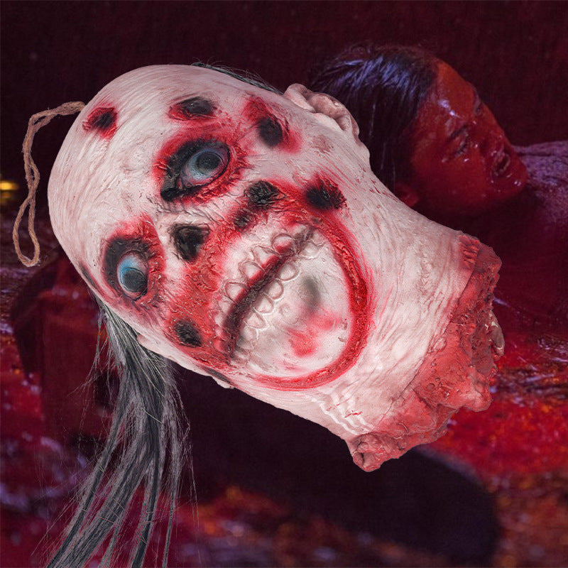 Horrifying Latex Hanging Scary Head Prop Bowlift