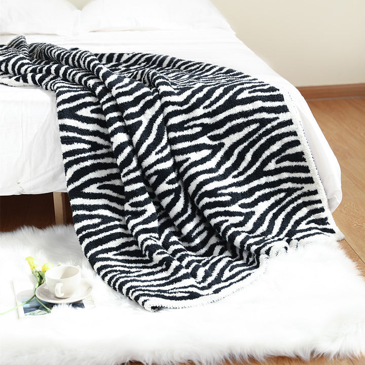 Cozy Knitted Throw Blanket Bowlift