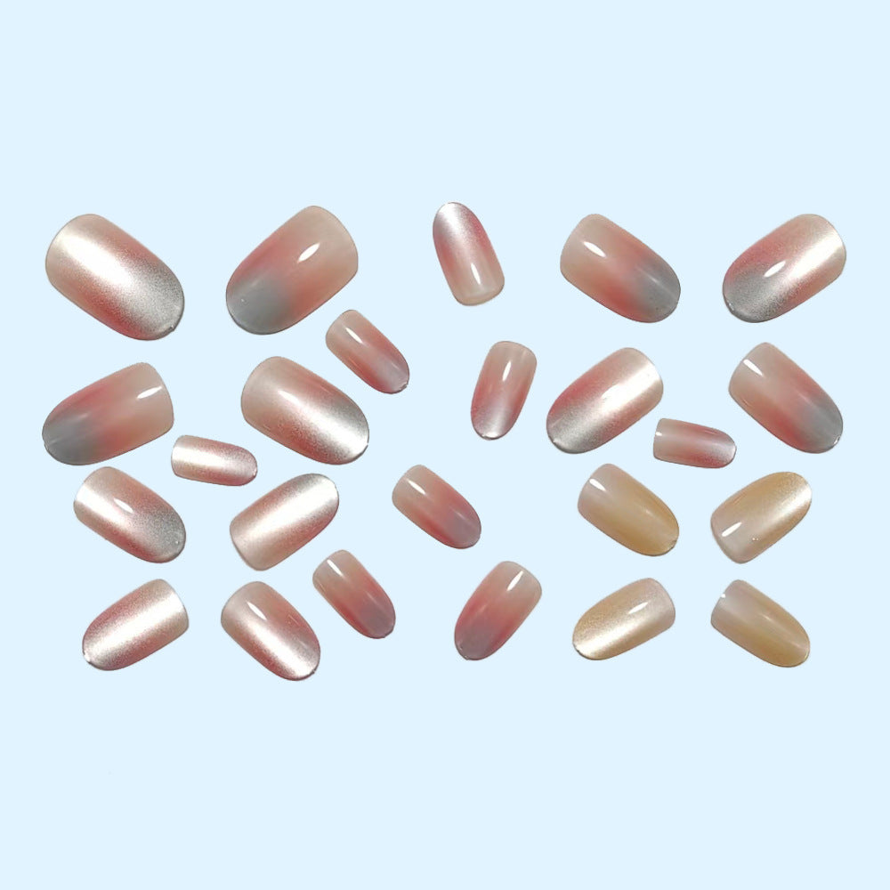 Artificial nails in elegant Ombre style Bowlift
