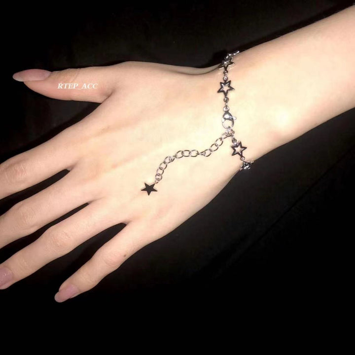 Star Accented Chain Bracelet Bowlift