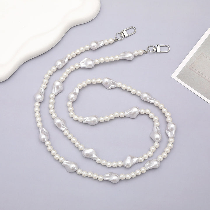 Elegant Beaded Eyewear Retainer Bowlift
