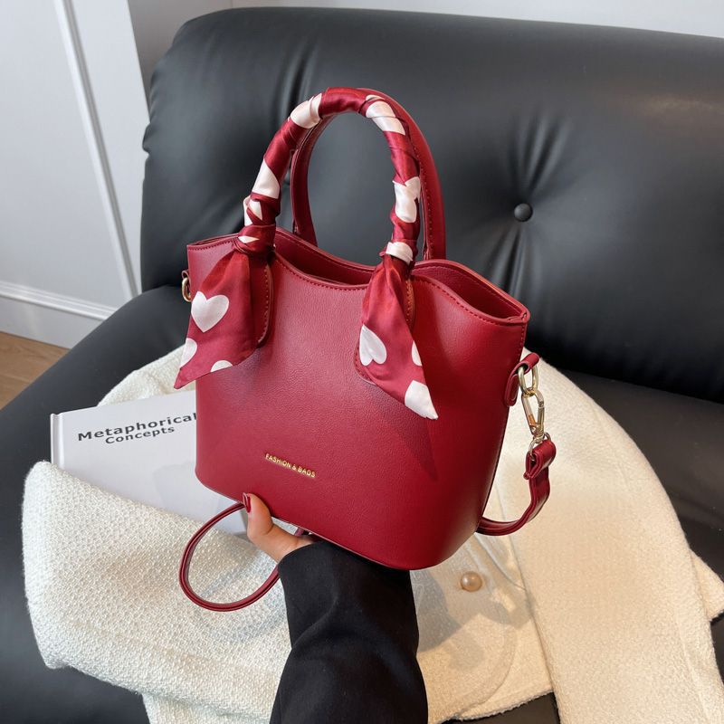 Chic Leather Satchel Bag Bowlift