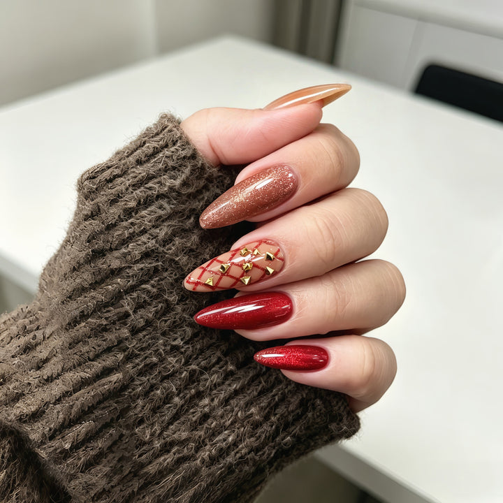 Artificial nail set in elegant and glamorous design Bowlift