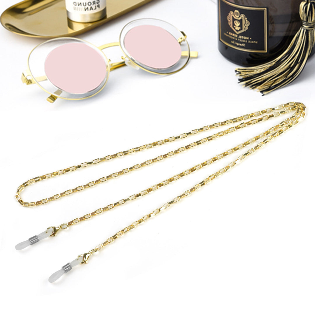 Stylish Eyewear Chain Bowlift