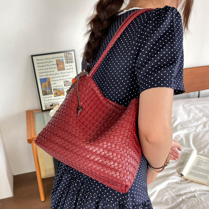 Handcrafted ven Leather Tote Bowlift