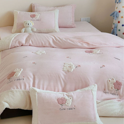 Children's bed linen set with quilted bunny and teddy appliqué and Sherpa hem Bowlift