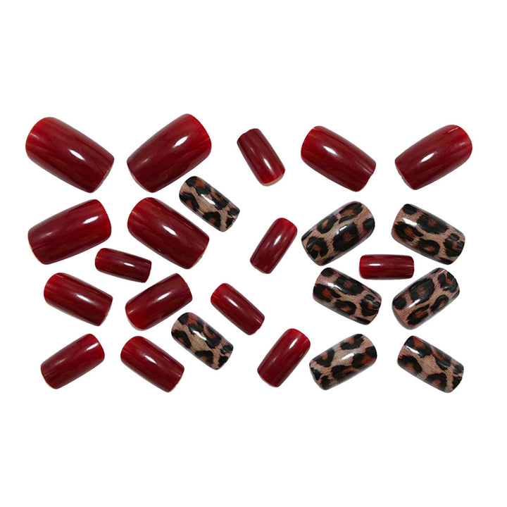 Nail polish with animal design Bowlift