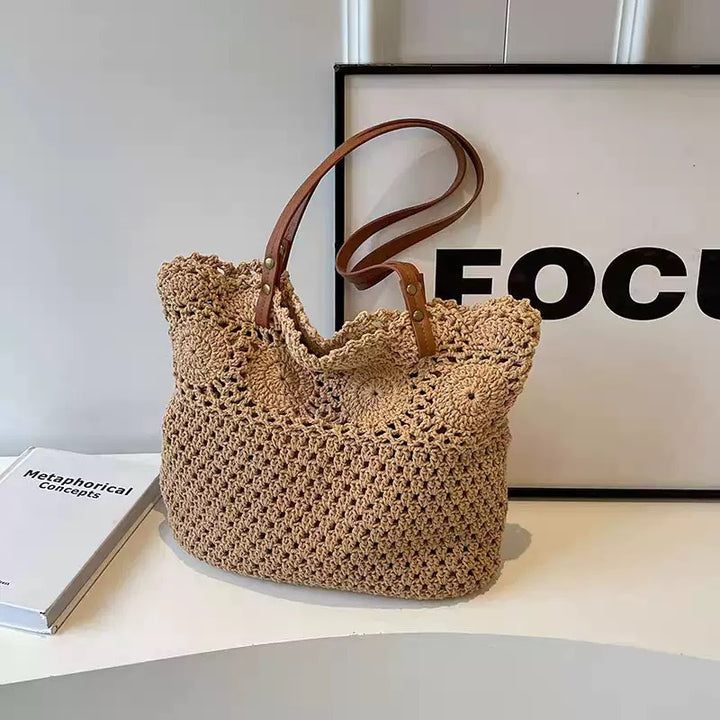 Crochet handbag with durable leather handles Bowlift