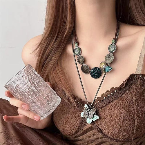 Floral Pendant Long Necklace Bowlift