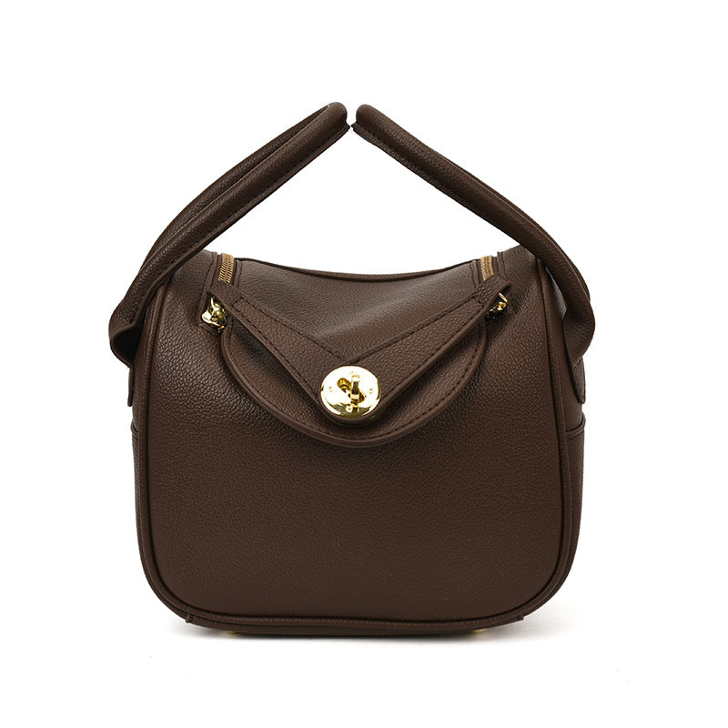 Chic Textured Handbag Bowlift