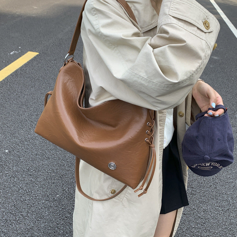 Luxurious Slouchy Handbag Bowlift