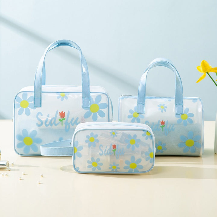 Fashionable and Practical Cosmetic Bag Bowlift