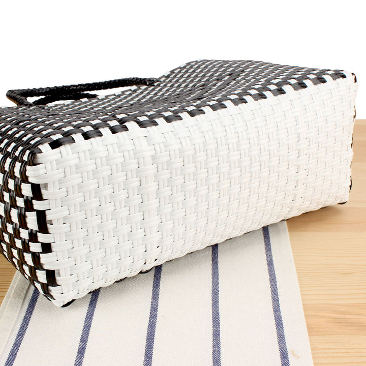 Braided Tote Bag Made of Robust Material with Structured Design Bowlift
