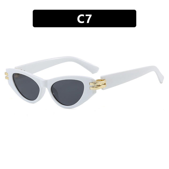 Ladies Cat-Eye Sunglasses with Luxurious Accents Bowlift
