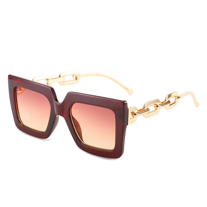 Women Cat-Eye Sunglasses with Luxurious Design and Chain Frame Bowlift