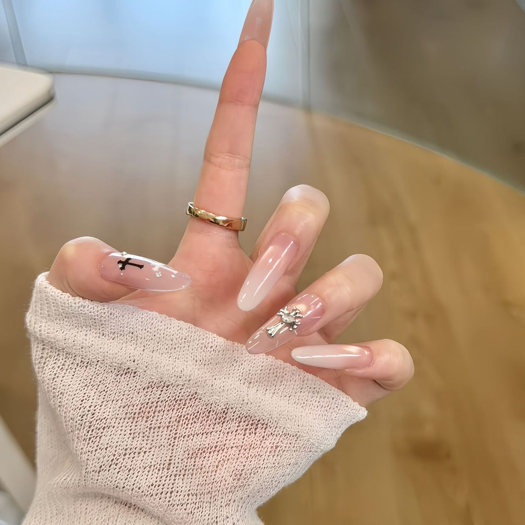 Elegant Artificial Nails with Creative Designs Bowlift
