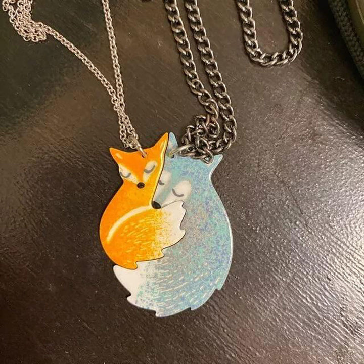 Interlocking Fox Pendant Necklace Bowlift