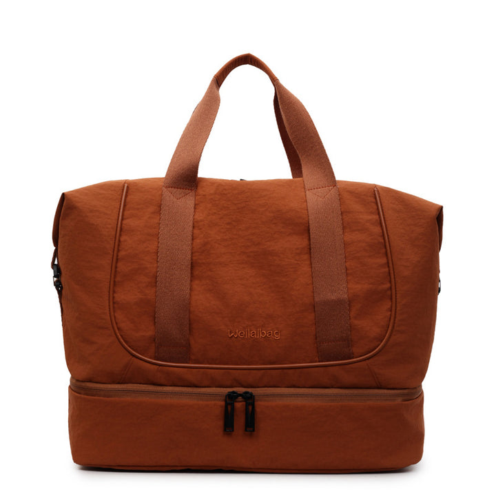 Sporty Travel Bag With Innovative Storage Bowlift