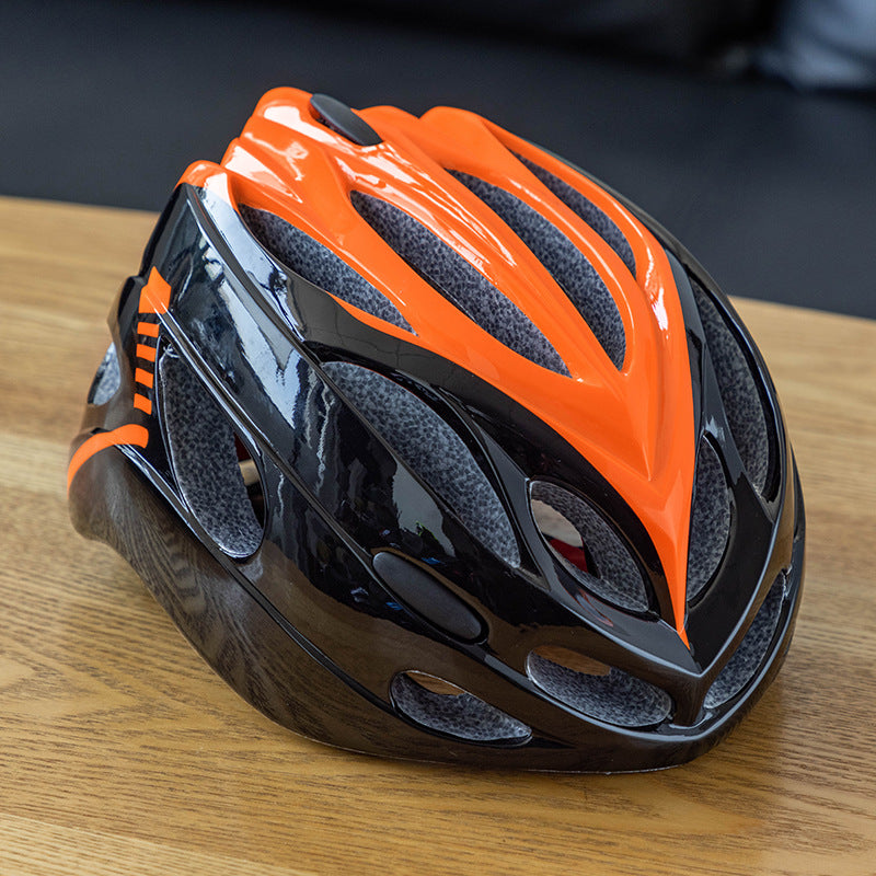 High-Performance Ventilated Cycling Helmet Bowlift