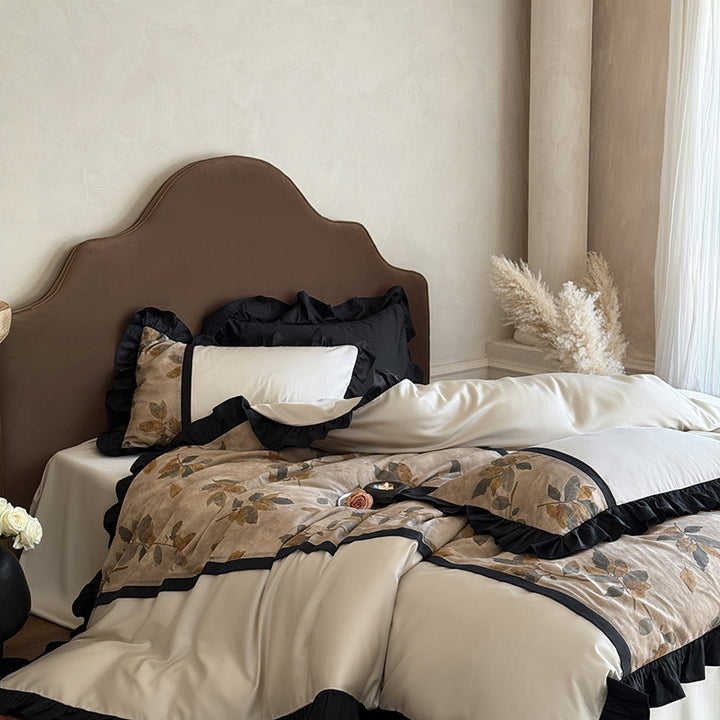 Premium bedding set made of fine satin with botanical jacquard and decorative ruffle Bowlift