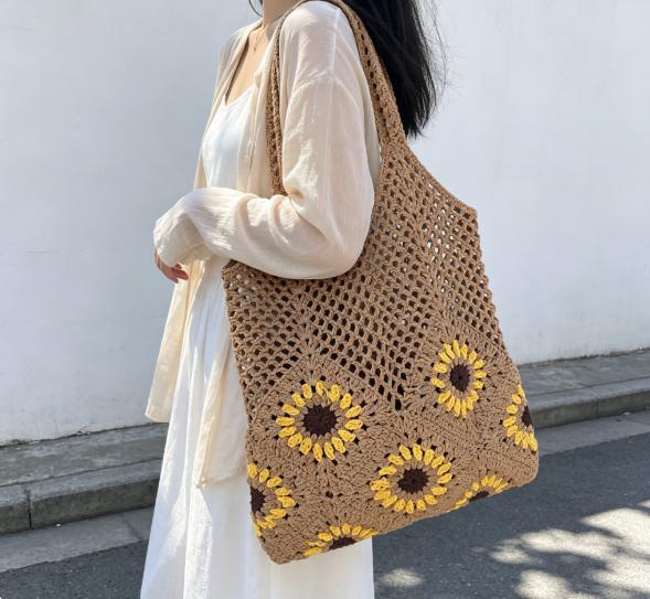 Handmade crochet bag Bowlift