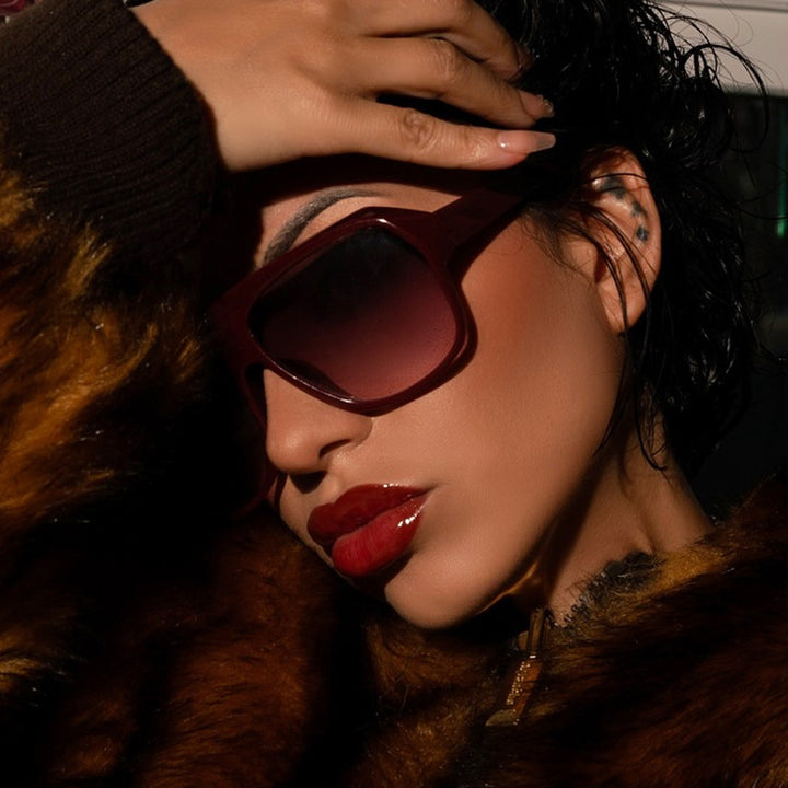 Ladies' fashionable oversized sunglasses with sporty design Bowlift