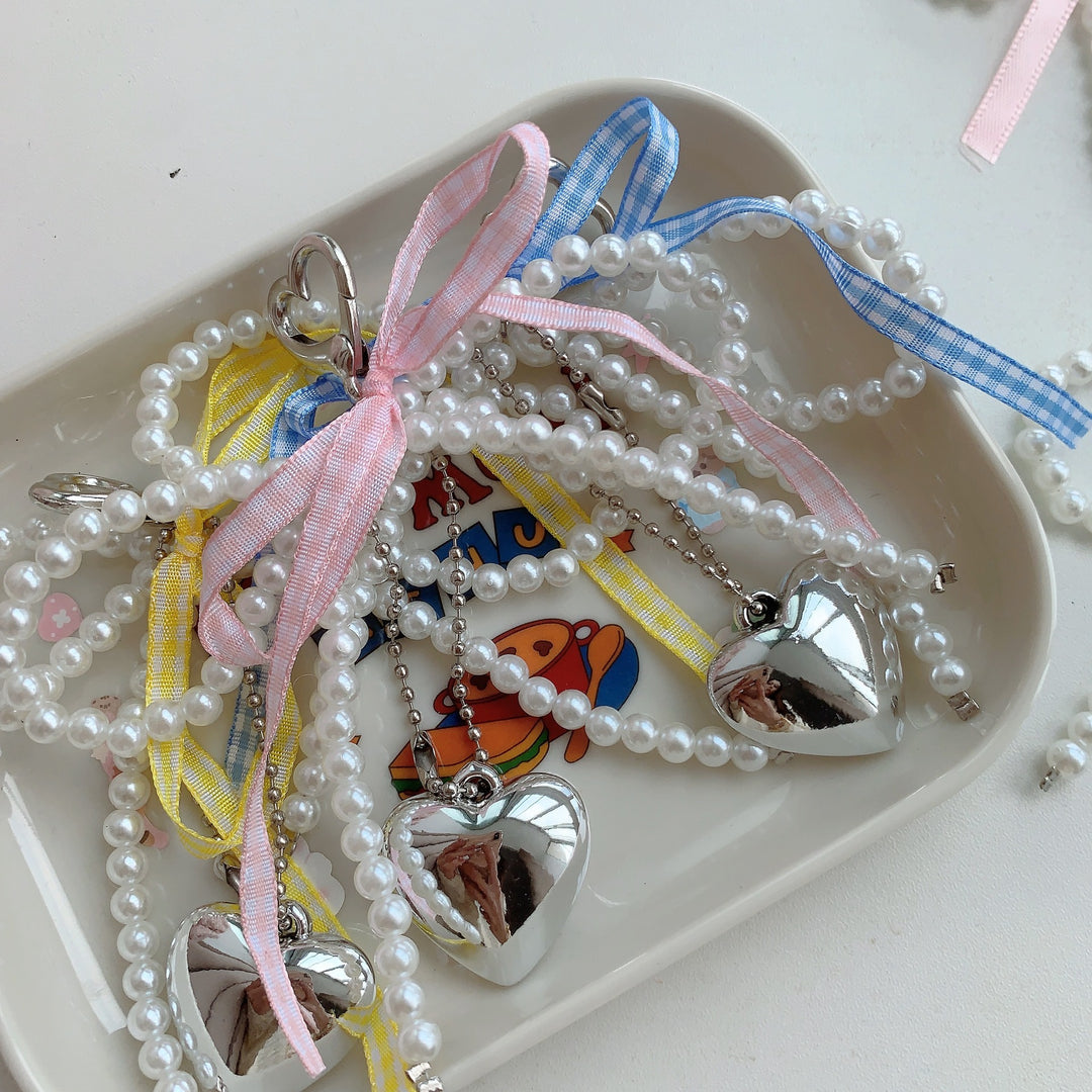 Chic Pearl Heart Keychain Bowlift