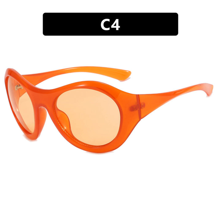Ladies retro-inspired sunglasses with oversized frame and protective lenses Bowlift