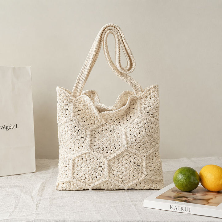 Handmade knitted bag Bowlift