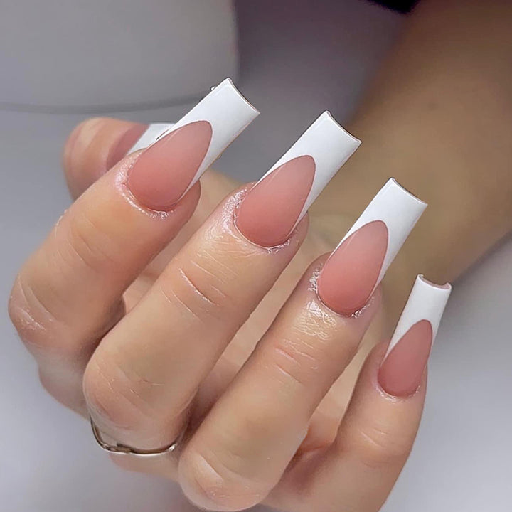Artificial nail set with unique patterns Bowlift