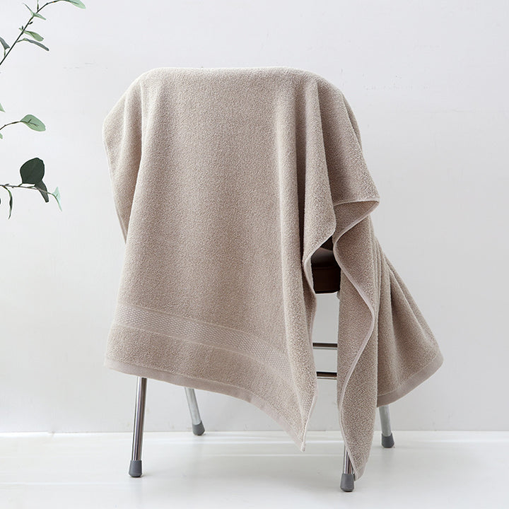 Luxurious Terry Bath Towel With Stylish Border Bowlift