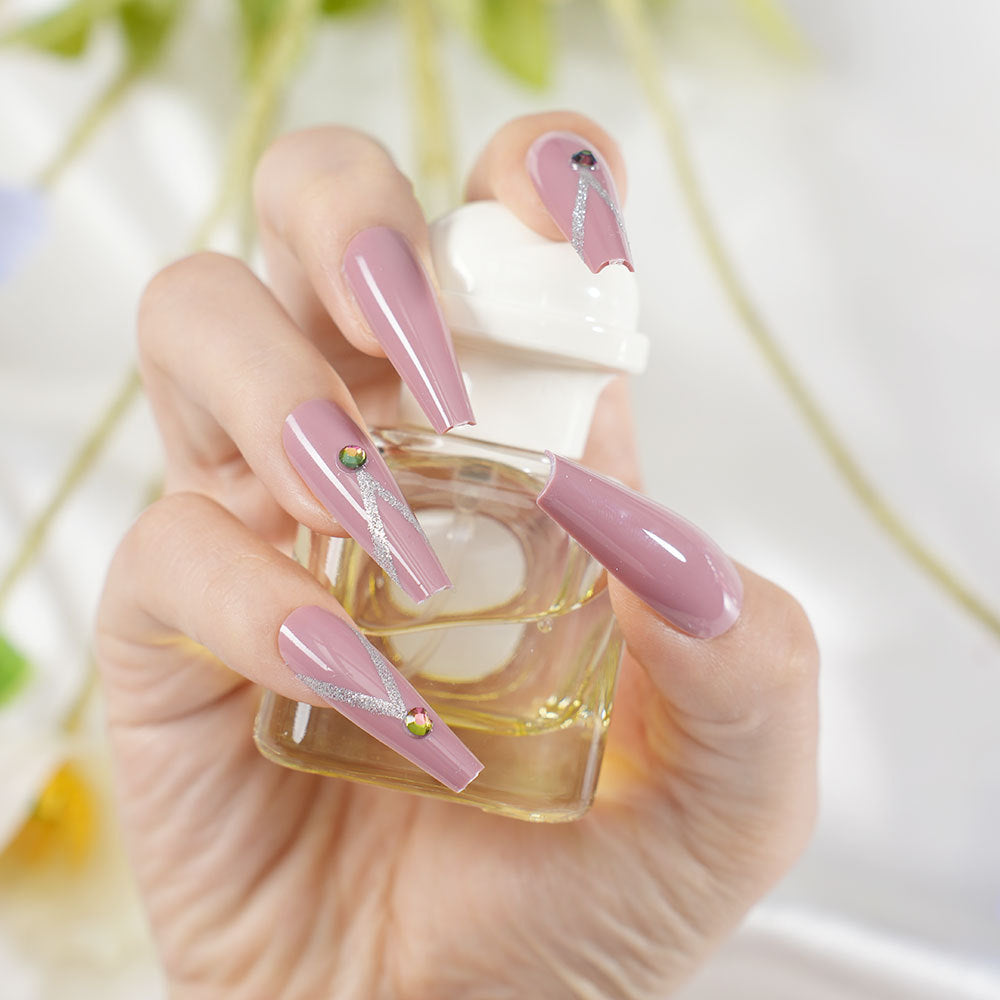 Glamorous Stiletto Nail Tips Bowlift