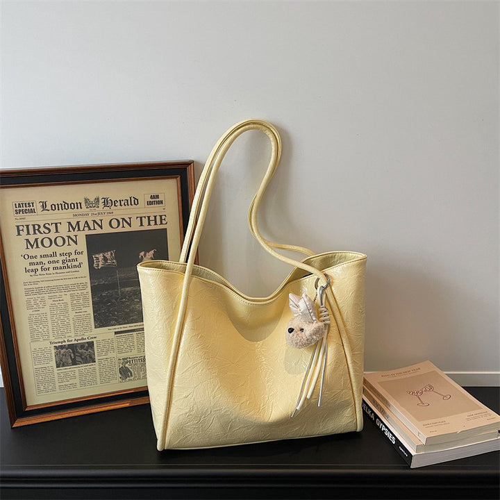 Versatile Soft-Finish Tote Bowlift