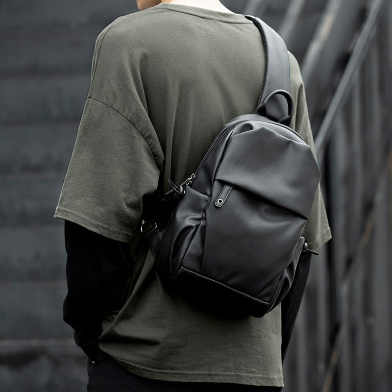 Practical shoulder bag with versatile storage Bowlift
