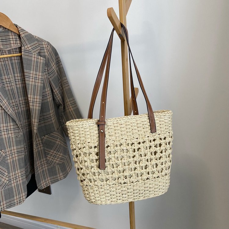 Handbag Made of Natural Macrame with Vegan Leather Handles Bowlift
