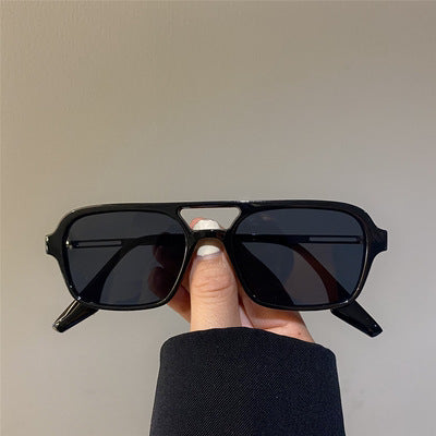 Women's trendy square sunglasses with transparent frame and gentle lenses Bowlift
