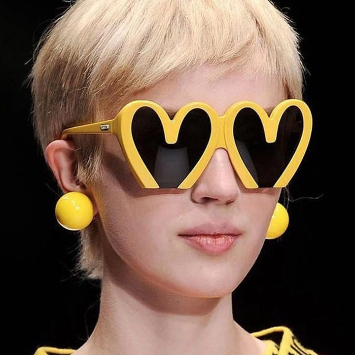 Women Heart-Shaped Sunglasses Bowlift 1780928954