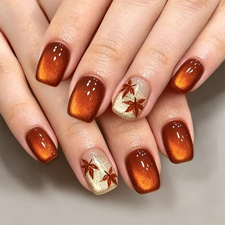 Elegant nail set with autumn leaves Bowlift