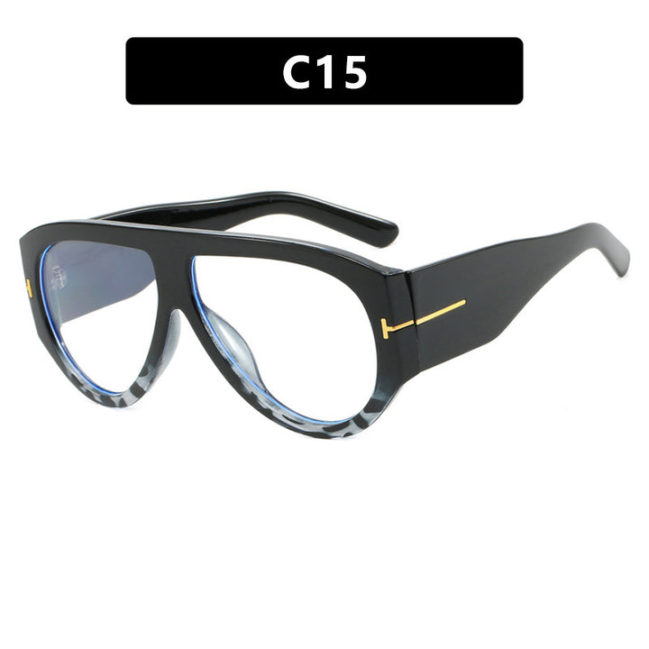 Women Designer Sunglasses in Elegant Retro Design with Wide Frame Bowlift