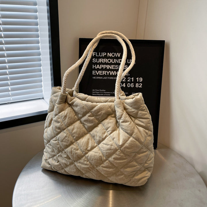 Quilted Casual Tote Bowlift
