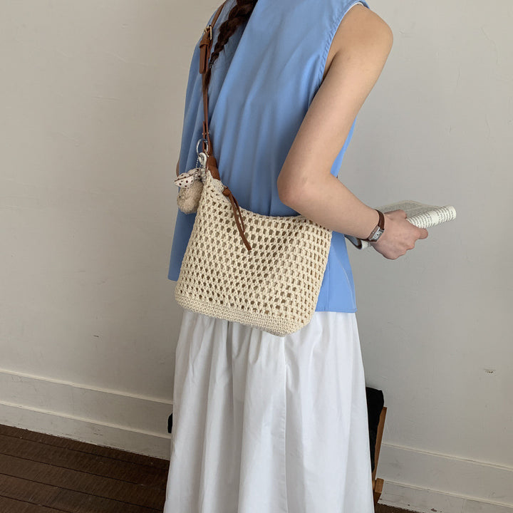 Trendy Mesh Bag with Leather Accents Bowlift