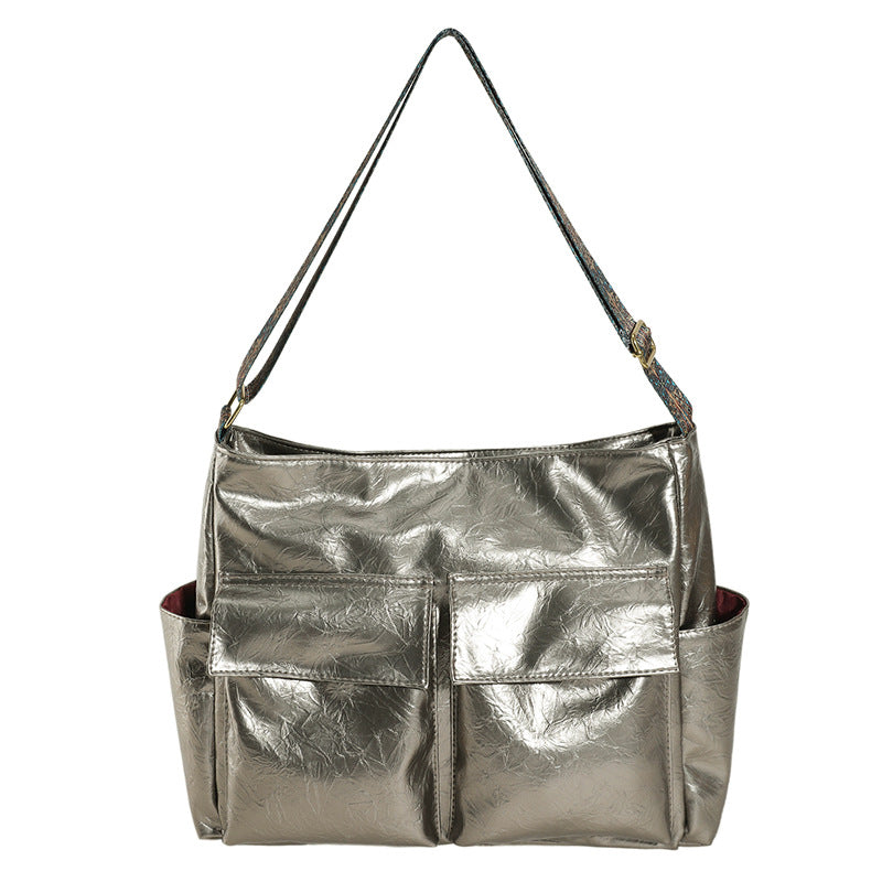 Chic Metallic Handbag Bowlift