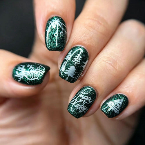 Winter artificial nails with festive motif Bowlift